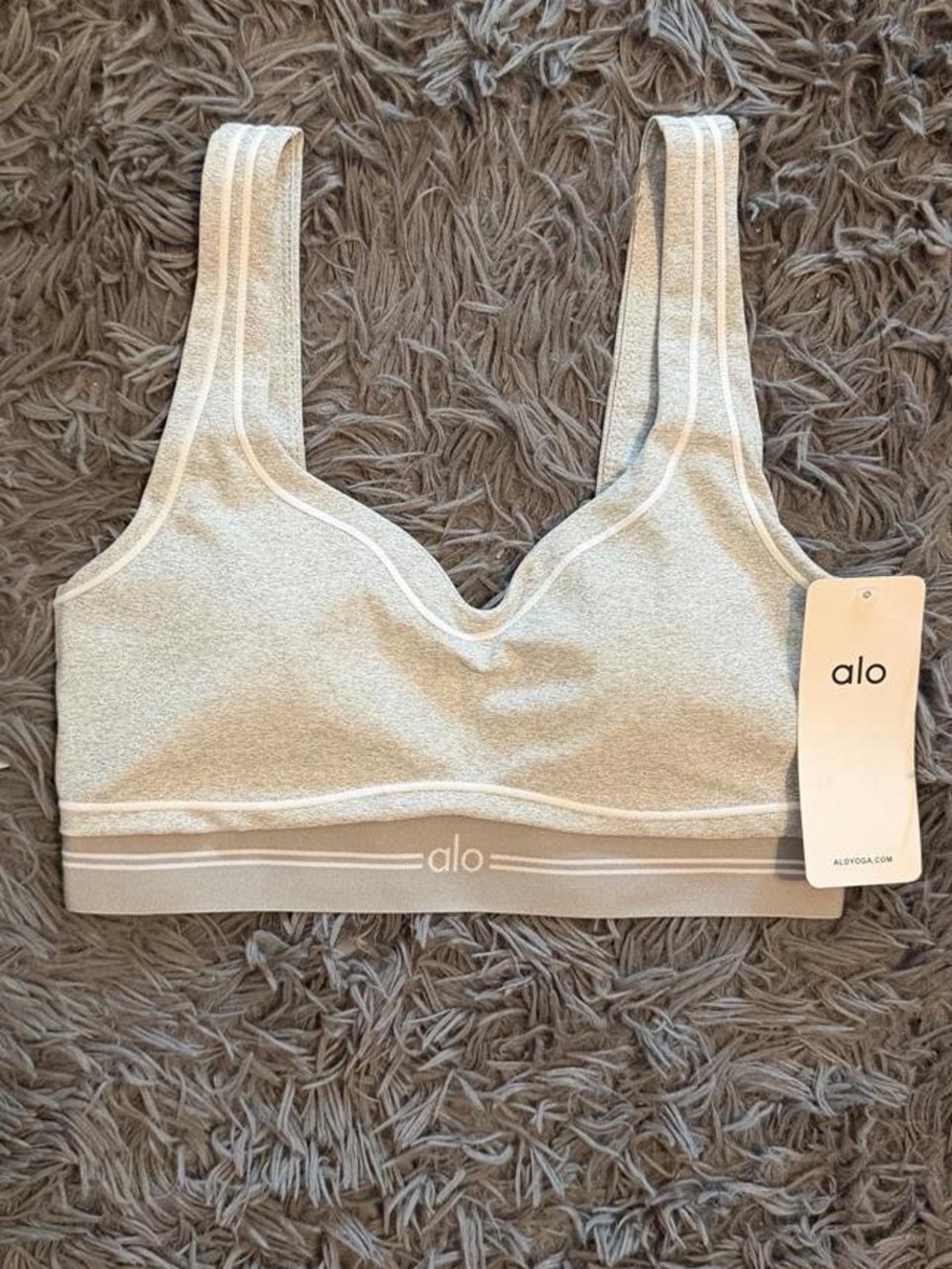 Alo Sports Bra & Legging Set - Picture 2 of 4